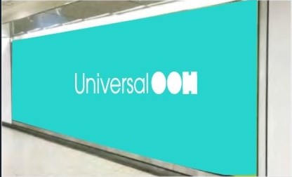 栄駅グランドボード